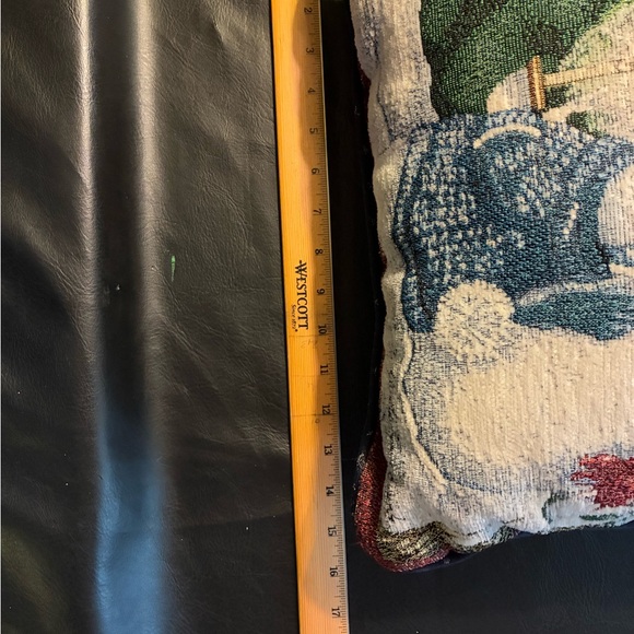 Christmas “Oh Come All Ye Faithful” Pillow featuring Snowman Family - Picture 3 of 4